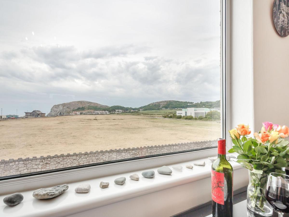 Little Orme View Appartement Llandudno Buitenkant foto